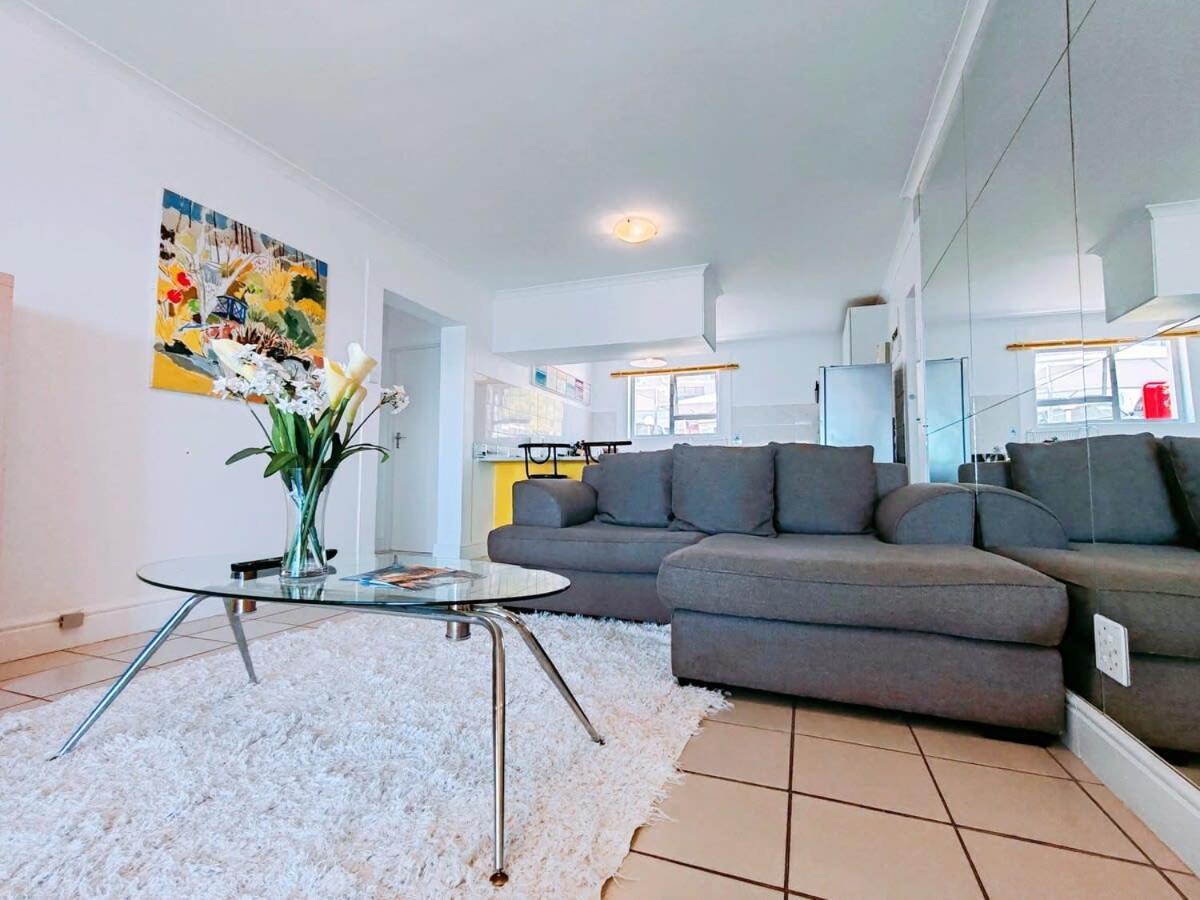 Bay Views Apartment Simon's Town Bagian luar foto