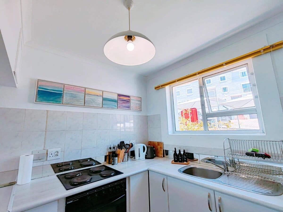 Bay Views Apartment Simon's Town Bagian luar foto